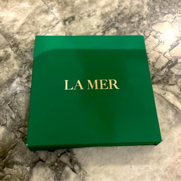 La Mer Gift Set - Picture 7 of 9